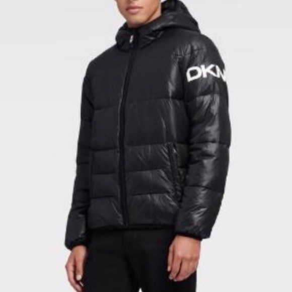DKNY Men's Water Resistant Ultra Loft Hooded Logo Puffer Jacket Coat